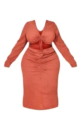 prettylittlething-plus-size-sukienka-midi-46-egx