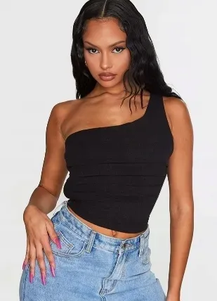 prettylittlething-czarny-top-damski-basic-38-ege