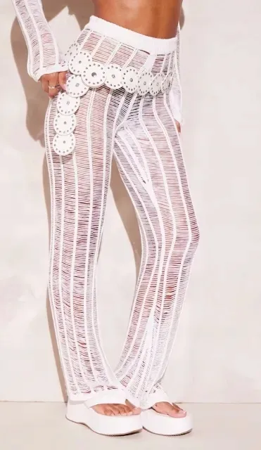 prettylittlething-biale-proste-spodnie-basic-m-lbz