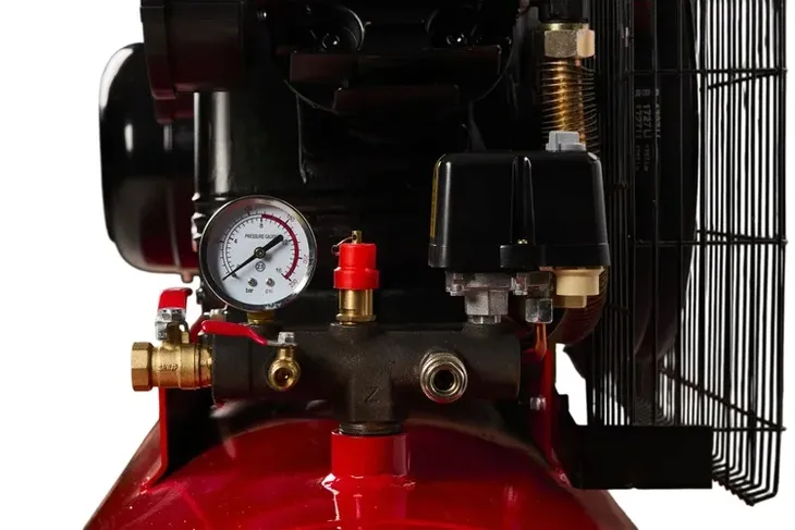 kompresor-olejowy-300l-3tloki-kd1411-separator-rodzaj-sprezarka-tlokowa
