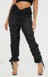 prettylittlething-spodnie-dla-niskich-zamek-32-mwe