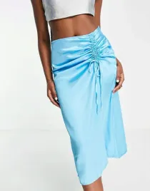 missguided-spodnica-satynowa-niebieska-36-1vap