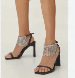 nasty-gal-damskie-sandaly-czarne-obcas-40-1phy