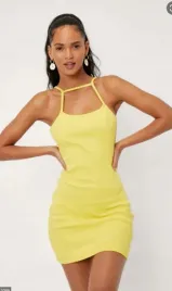 nasty-gal-zolta-sukienka-prazkowana-mini-32-yfi