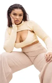 prettylittlething-plus-bluzka-bezowa-xl-1z5g1-b