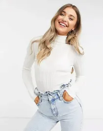 sweter-damski-bialy-klasyczny-golf-casual-32-rns