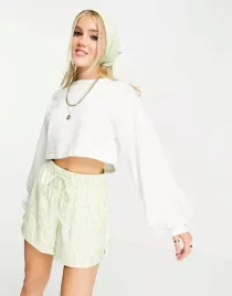 urban-bliss-bluza-dresowa-krotka-biala-34xs-1vap