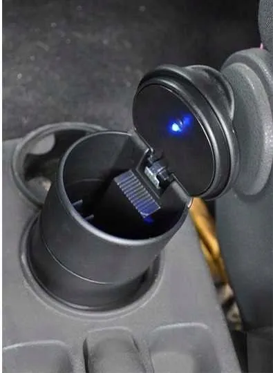 popielniczka-samochodowa-marka-bez-marki