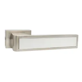 klamka-domino-diamond-rt-nikiel-biala-stylowy-design