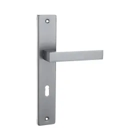 komplet-klamek-domino-qubik-chrom-satyna-light-na-klucz-zwykly-rozstaw-72