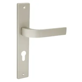 komplet-klamek-domino-fokus-nikiel-satyna-velvet-na-wkladke-rozstaw-72