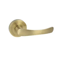 komplet-klamek-domino-nova-r-braz-grafiatto-nowoczesne-i-eleganckie-wnetrza