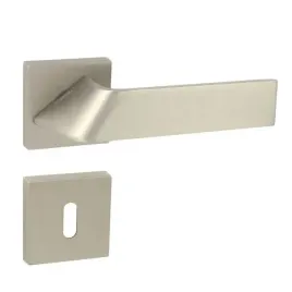 klamka-do-drzwi-wewnetrznych-satyna-szyld-klucz-zwykly