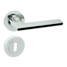 klamka-domino-do-drzwi-wewnetrznych-chrom-czarny-na-klucz-zwykly