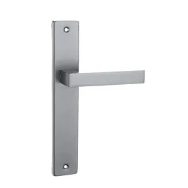 komplet-klamek-domino-qubik-chrom-satyna-light-bez-otworu-do-wnetrz