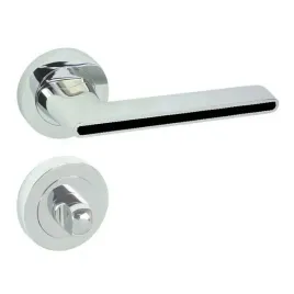 klamka-domino-do-drzwi-wewnetrznych-chrom-czarny-z-blokada-wc