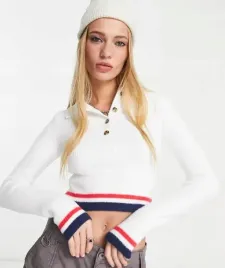 sweter-damski-bialy-z-kolnierzem-guziki-s-1vac
