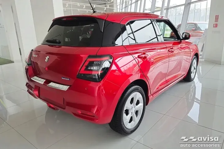 nakladki-progowe-do-suzuki-swift-7-producent-avisa-stan-nowy