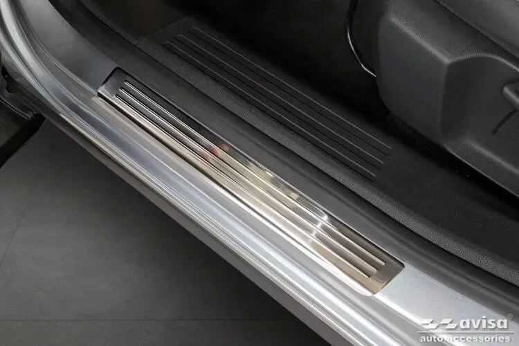 nakladki-progowe-do-citroen-c4-3-c4x
