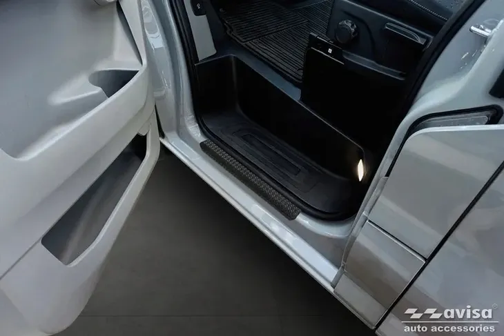 nakladki-na-progi-do-ford-transit-custom-2-stan-nowy-numer-katalogowy-producenta-2-26101