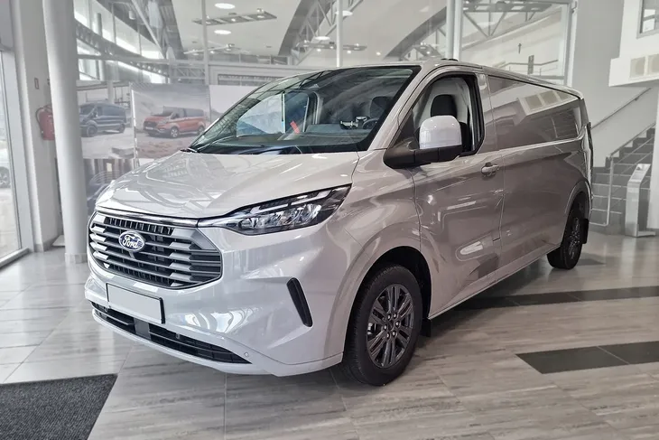 nakladki-na-progi-do-ford-transit-custom-2-numer-katalogowy-producenta-2-26101-producent-avisa-stan-nowy