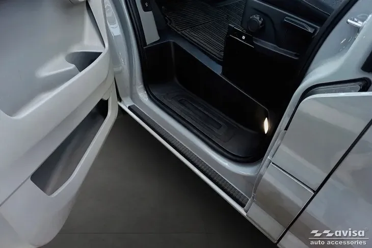 nakladki-na-progi-do-ford-transit-custom-2-stan-nowy-producent-avisa