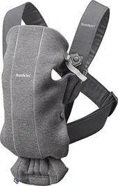 ergonomiczne-nosidelko-dla-dziecka-babybjorn-mini