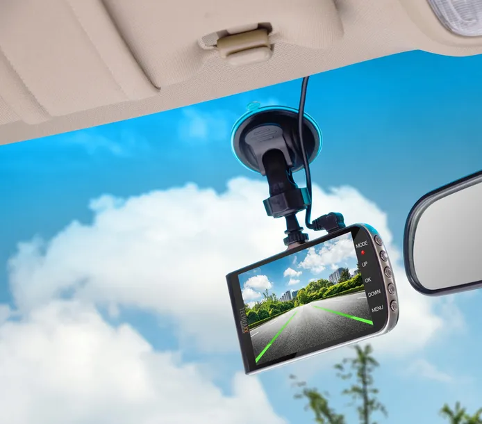 wideorejestrator-technaxx-tx-167-przekatna-ekranu-4