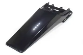 blotnik-tylny-rowerowy-czarny-cross-nowoczesny-design-latwy-montaz