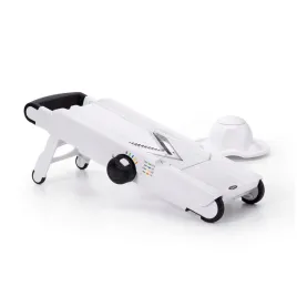 mandolina-reczna-oxo-good-grips-z-ostrzem-v-wygodny-i-precyzyjny-narzedzie