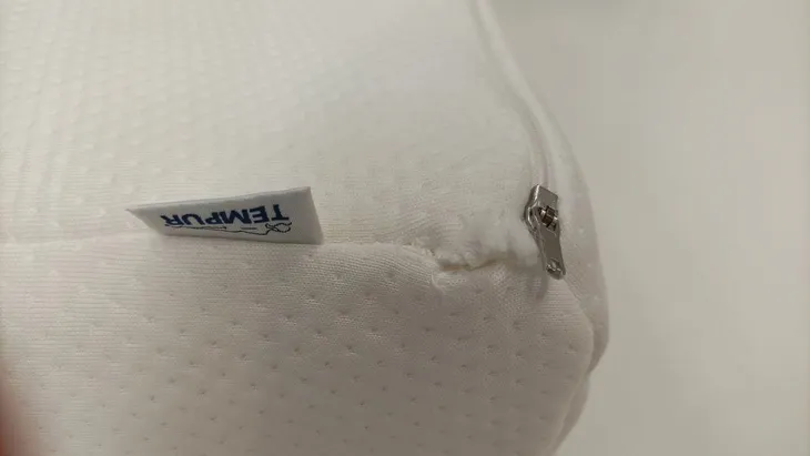 tempur-original-poduszka-do-spania-bialy-m-stan-nowy-rodzaj-ortopedyczna