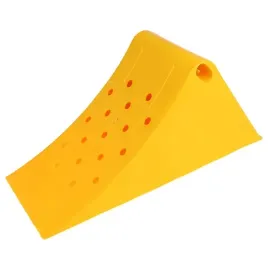 klin-pod-kola-40cm-samochody-ciezarowe-obciazenie-do-30t-antyposlizgowy