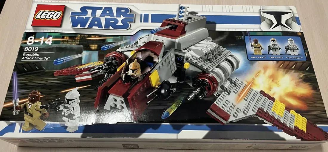 lego-star-wars-8019-republic-attack