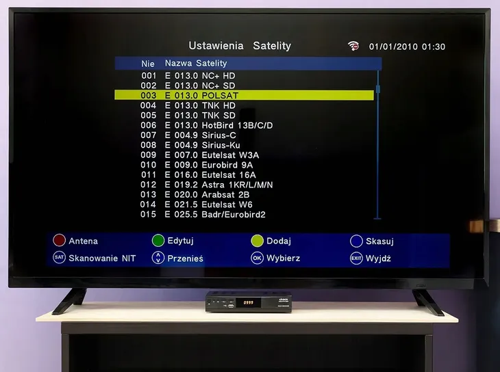 dekoder-dvb-s2-dvb-t2-usb-full-hd-wifi-pvr-linbox-avira-st20-combo-cechy-dodatkowe-pilot-zdalnego-sterowania