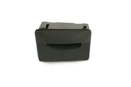 element-deski-uchwyt-lewy-na-kubek-iveco-daily-06-09-12-