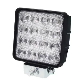 lampa-robocza-led-prostokatna-z-otworami-oswietlenie-rozproszone