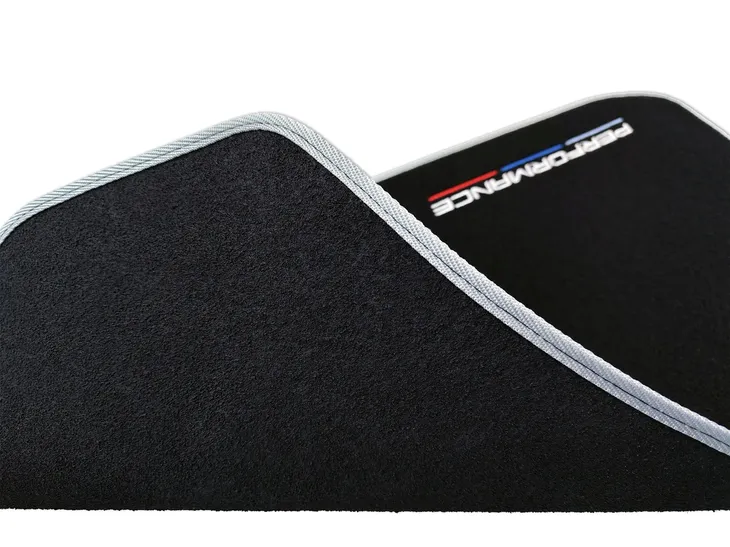 dywaniki-samochodowe-bmw-1-e82-2004-2013-performance-haft-waga-z-opakowaniem-3-kg