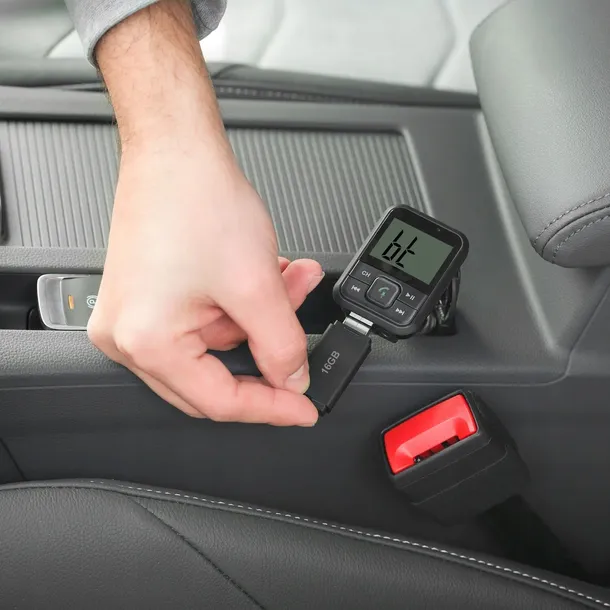 2-x-transmiter-fm-bluetooth-aux-usb-microsd-ladowarka-marka-peiying
