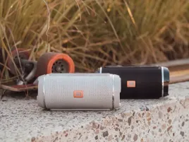 glosnik-bluetooth-usb-sd-aux-przenosny-bezprzewodowy-radio-fm-wieza-boombox