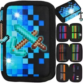 piornik-szkolny-trzykomorowy-potrojny-z-wyposazeniem-dla-chlopca-piksele