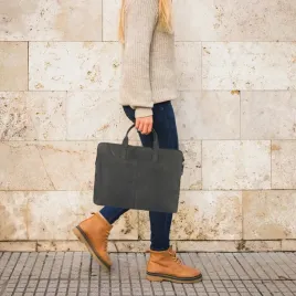 teczka-aktowka-pokrowiec-futeral-na-komputer-laptopa-13-skorzana-czarna-be