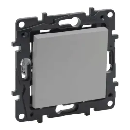 2-x-2-x-lacznik-krzyzowy-poj-legrand-niloe-step-aluminium