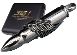 srebrny-naboj-ze-skrzydlem-na-lancuszek-stal-316l