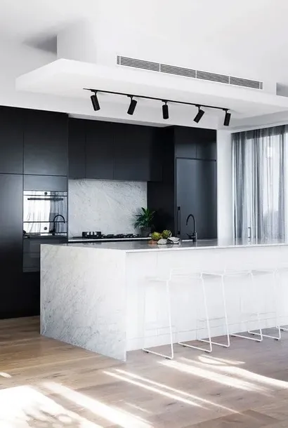 reflektor-do-szyn-nowodvorski-profile-iris-9007-maksymalna-moc-pojedynczego-zrodla-swiatla-20-w