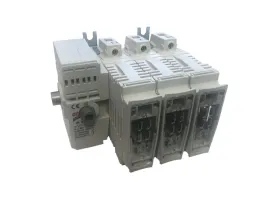 2-x-2-x-apator-rozlacznik-izolacyjny-z-bezpiecznikami-natablicowy-bez-raczk