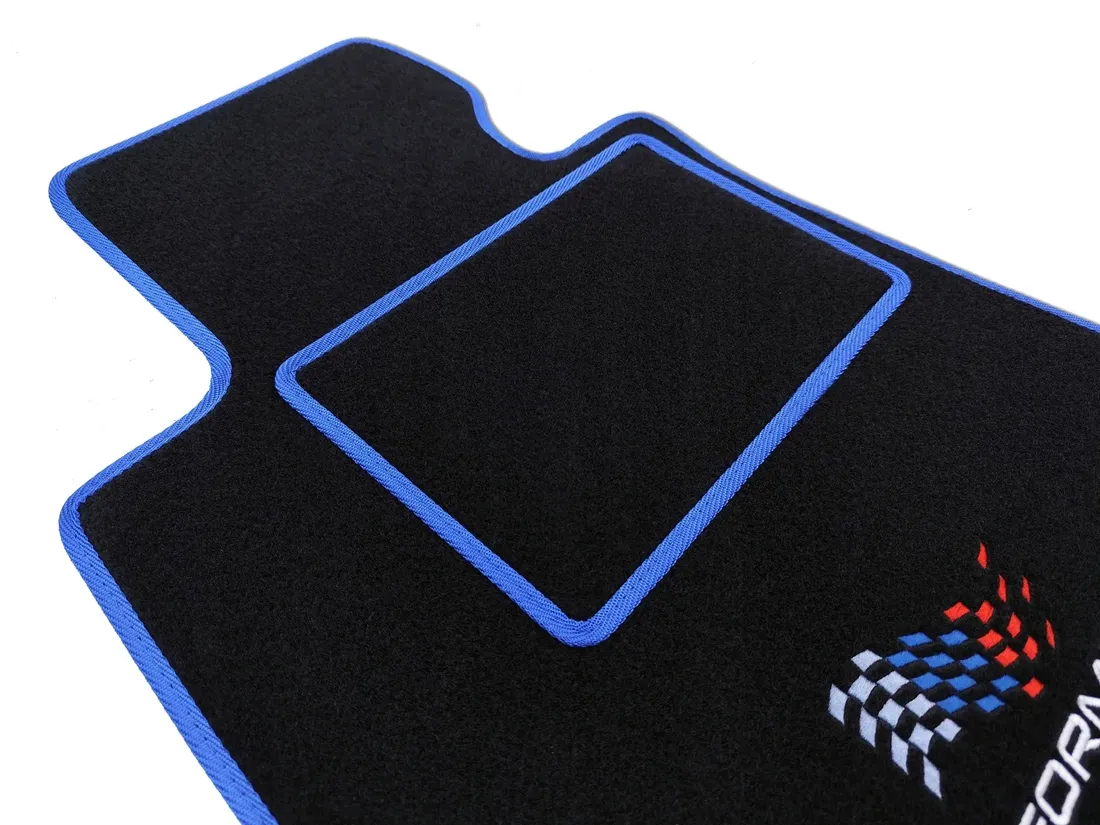 dywaniki-samochodowe-bmw-1-e82-2004-2013-flaga-performance