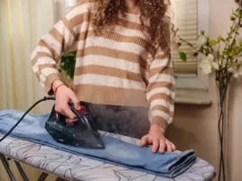 zelazko-parowe-ceramiczne-mocne-strazak-anti-drip-anti-calc-reczne-2200w