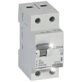 wylacznik-roznicowopradowy-legrand-402024-230-v-ip67-25-a