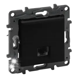 legrand-niloe-step-czarne-gniazdo-komputerowe-rj45-kat6-863563