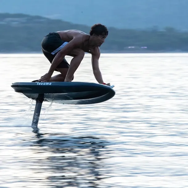 elekktryczny-e-foil-takuma-stan-nowy-kod-producenta-carver2